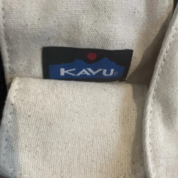 Kavu Original Canvas Crossbody Rope Sling Bag In Khaki - Picture 2 of 3